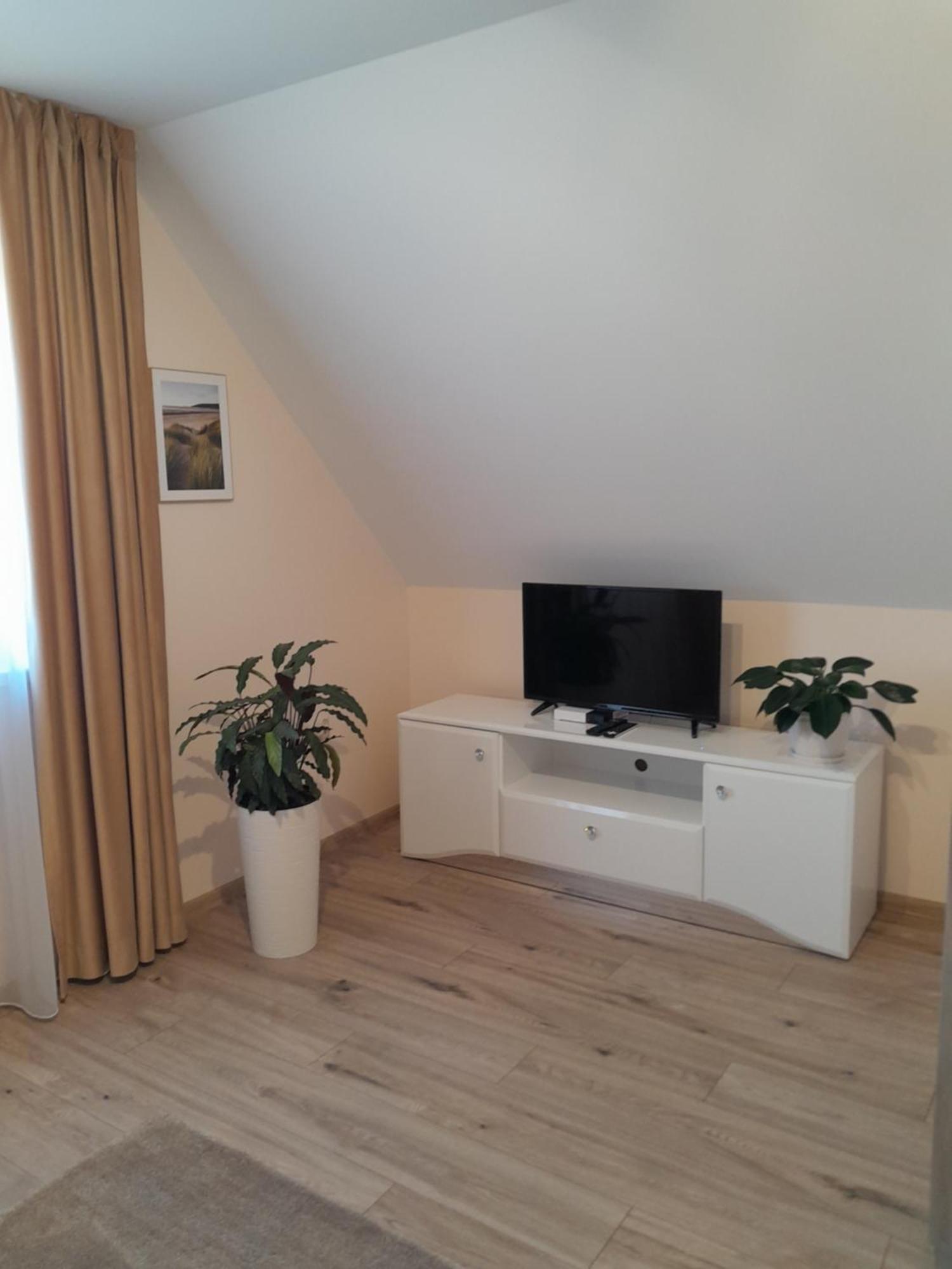 Domek Pod Brzozami Z Jacuzzi ,Grillem I Tarasem Przemysl Bagian luar foto